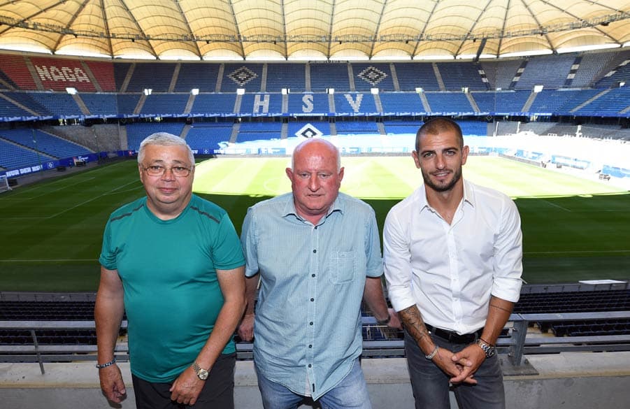 Die geehrten Hidien, Memering und Petric in ihrem alten "Wohnzimmer"