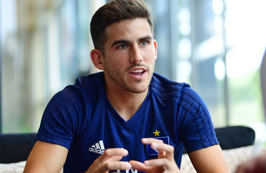 A beaming smile: You can almost always see the Spanish easygoingness of the new signing.