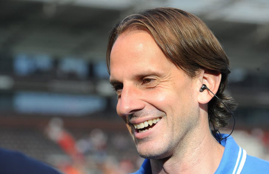 Rüdiger Rehm lächelt.