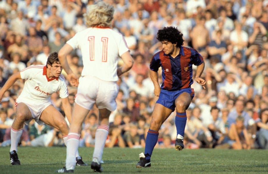 Dribbelte 1982 beim 5:0-Testspielsieg des FC Barcelona einst in Meppen auf: Weltstar Diego Armando Maradona.