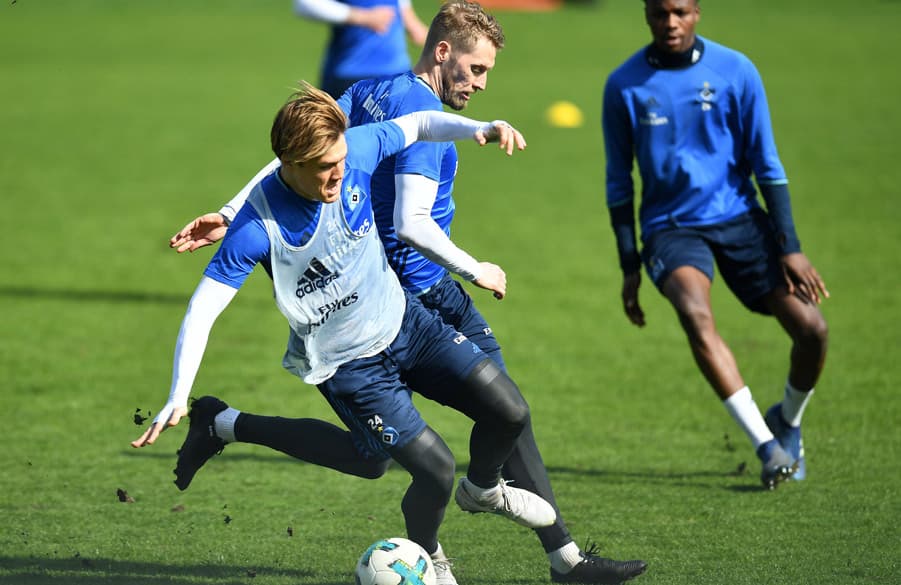 Sakai und Hunt im Training.
