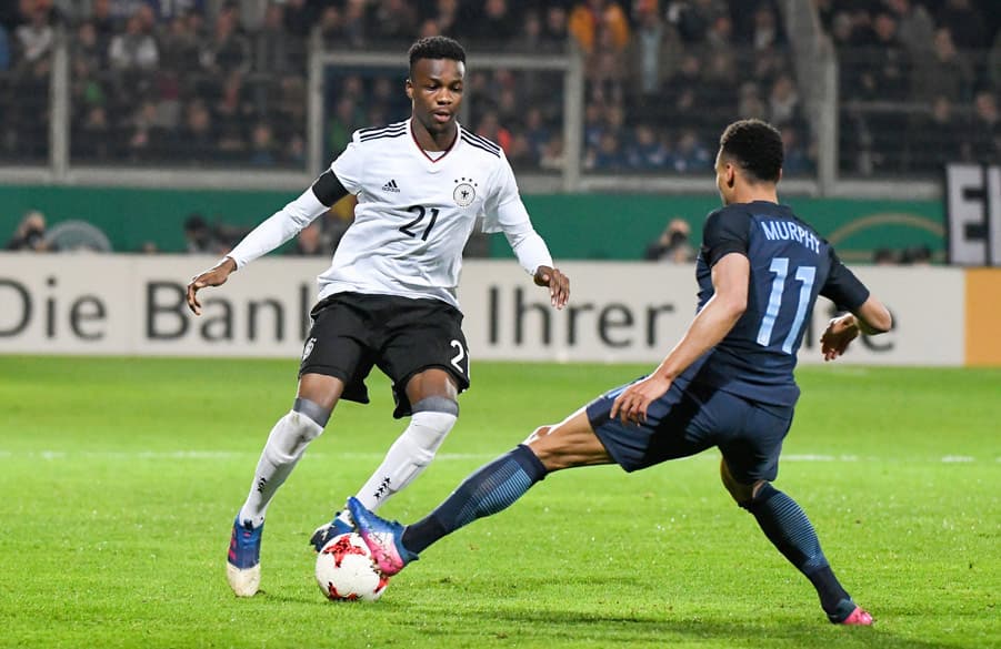 Gideon Jung beim Debüt für die deutsche U21.