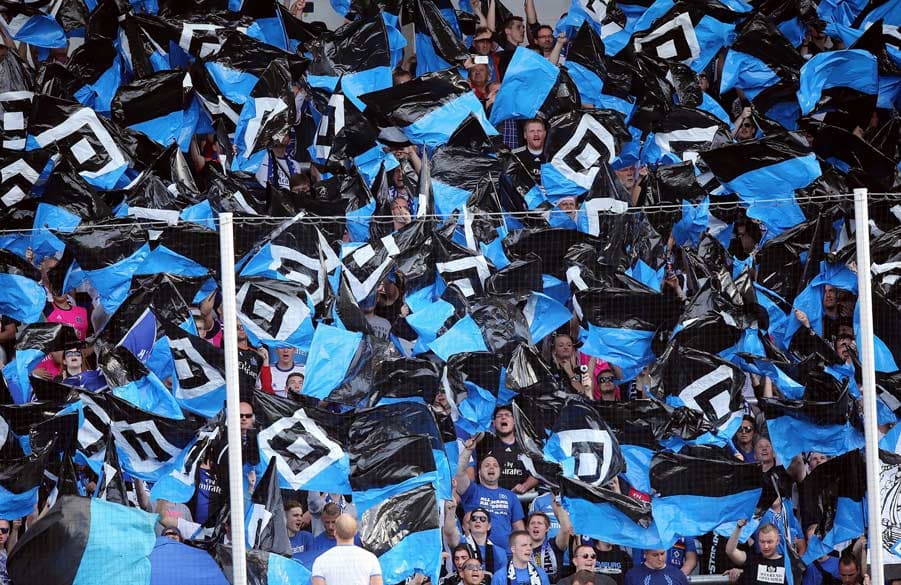 HSV-Fans beim Pokalspiel gegen den FSV-Zwickau.