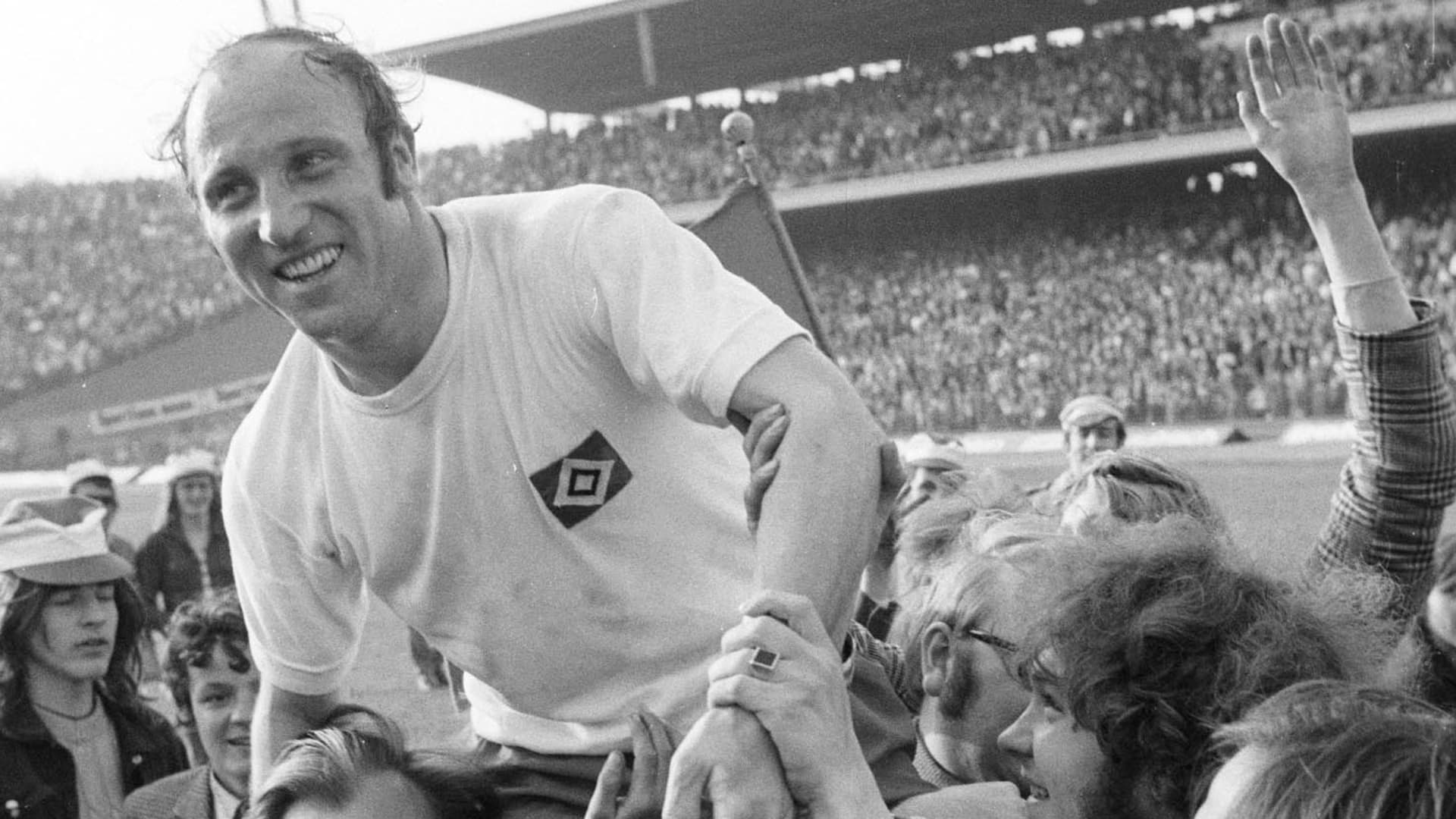 Seeler beim Abschiedsspiel