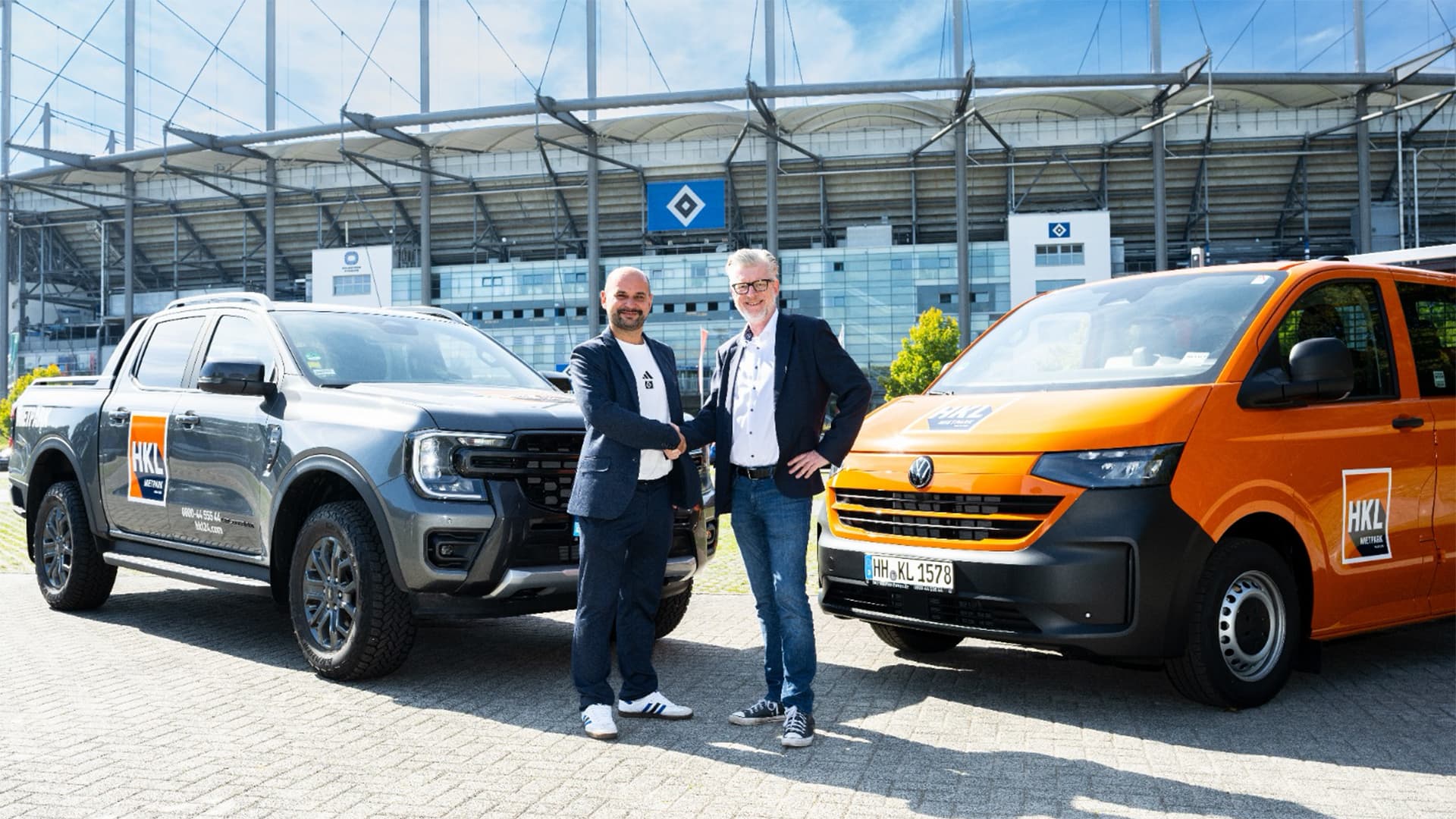 HSV und HKL BAUMASCHINEN.