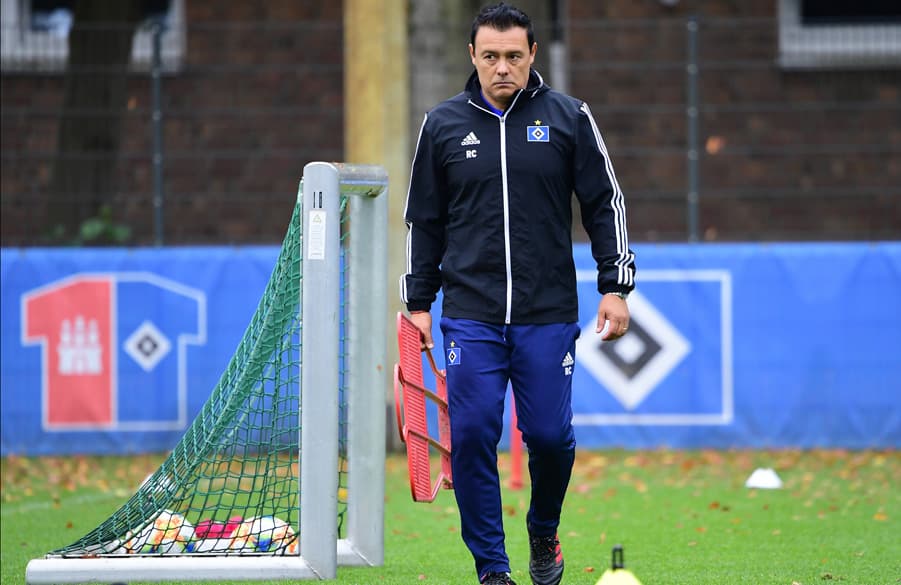 Der ehemalige HSV-Mittelfeldmann Rodolfo Cardoso ist als Individualtrainer für die U21 im Einsatz.