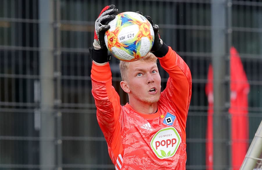 Joshua Wehking fängt Ball