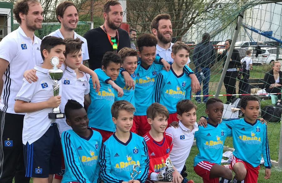 Da strahlen alle: Die U11 freut sich über den zweiten Platz beim Leistungsvergleich in Hildesheim.