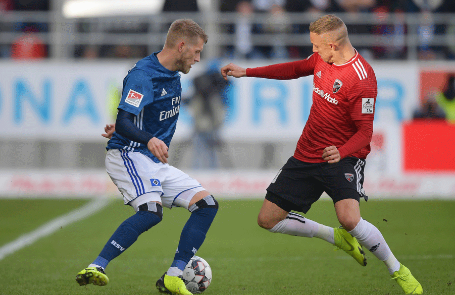 Aaron Hunt was not only influential in the build up play but also chipped in with a goal