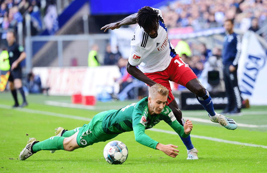 Bakery Jatta war auf dem linken Flügel kaum zu halten und bereitete mit seinen Flankenläufen einige gute Gelegenheiten des HSV vor.