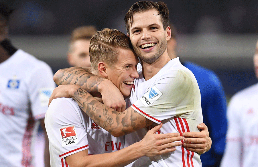 Dennis Diekmeier und Matze Ostrzolek: zwei Freunde, die sich am Freitagabend alles abverlangen werden.