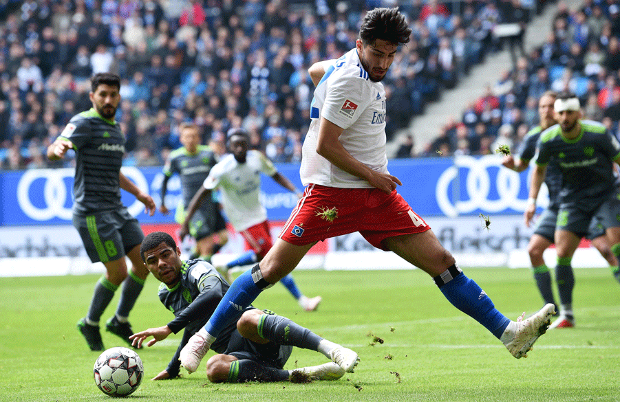 Kein Durchkommen: Özcan & Co. fanden gegen die Ingolstädter Defensive kein probates Mittel.