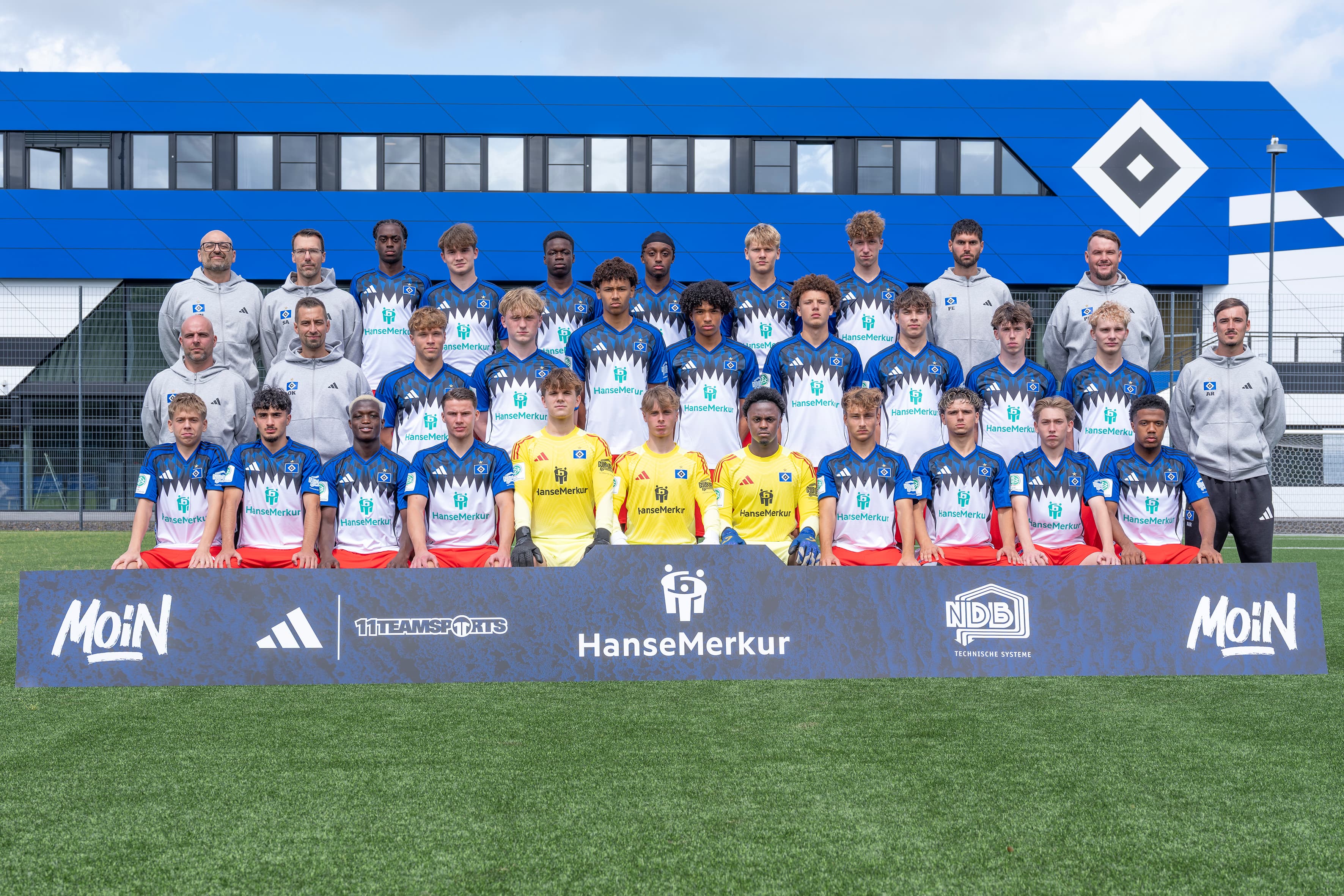2025-206_U19_Teamfoto_30x20