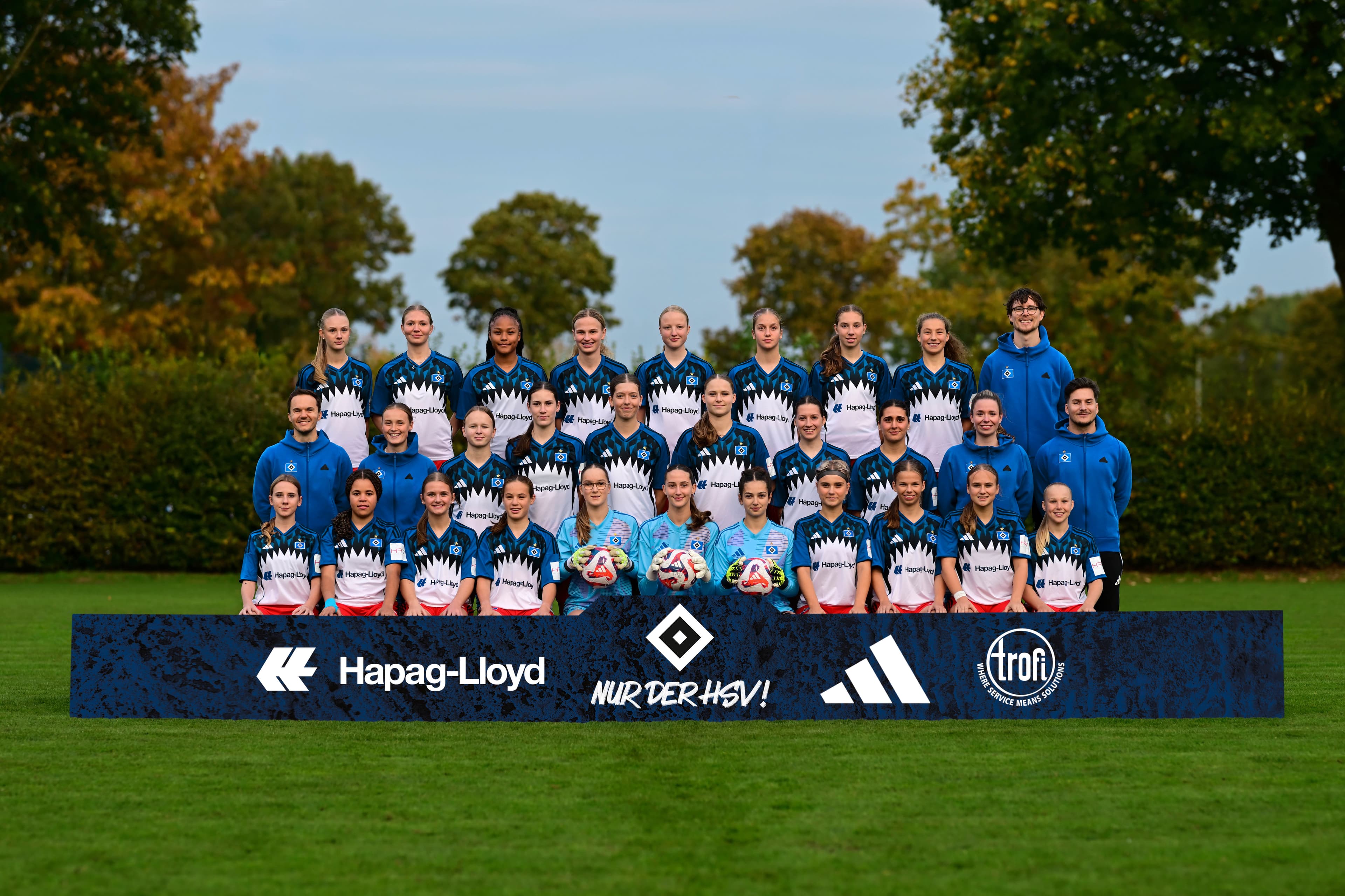 U17