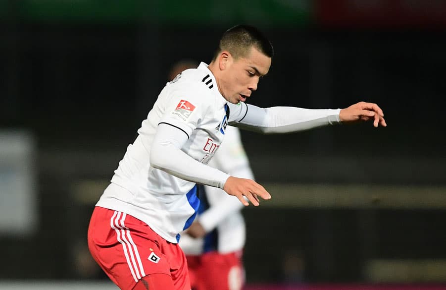 HSV-Angreifer Bobby Wood kam in der zweiten Halbzeit zum Einsatz und erzielte den zwischenzeitlichen Anschlusstreffer der Hamburger zum 2:4.