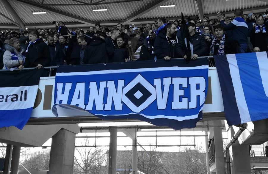 Letztes Jahr beim Spiel des HSV gegen 96 unterstützte der OFC mit knapp 20.000 HSV-Fans.