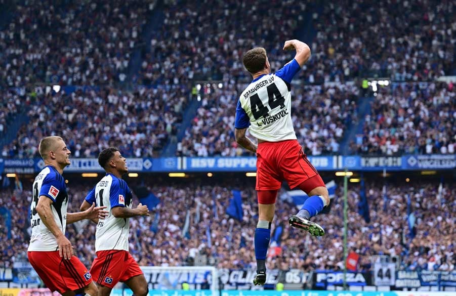 Luka Vuskovic erzielte gegen den 1. FC Heidenheim das erste Saisontor des HSV und leitete damit auch den ersten Saisonsieg ein. 
