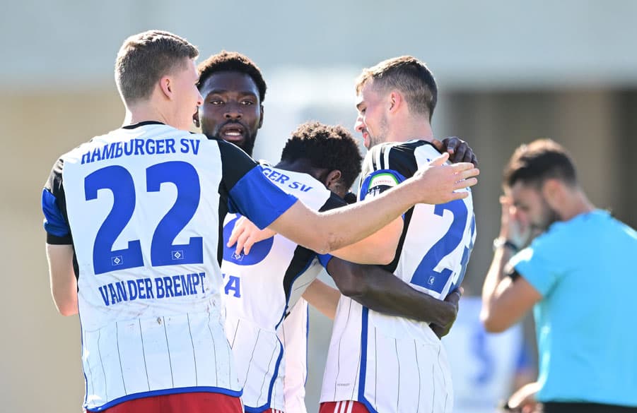 Glückwunsch, Käpt`n! Jonas Meffert brachte den HSV nach einer Viertelstunde mit einem präzisen Distanzschuss mit 1:0 in Führung.