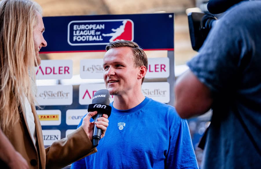 Beim Heimspiel der Sea Devils am Sonntag im Volksparkstadion verkündete Mickel seine Vertragsverlängerung auch den Medien.