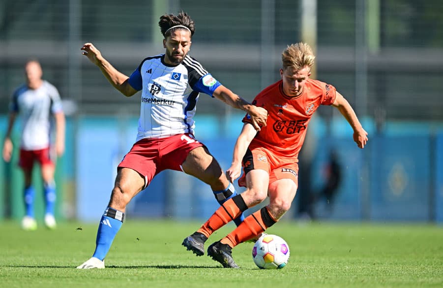 Immanuel Pherai und seine Rothosen hatten mit dem FC Volendam aus der ersten niederländischen Liga einen starken Gegner zu Gast.