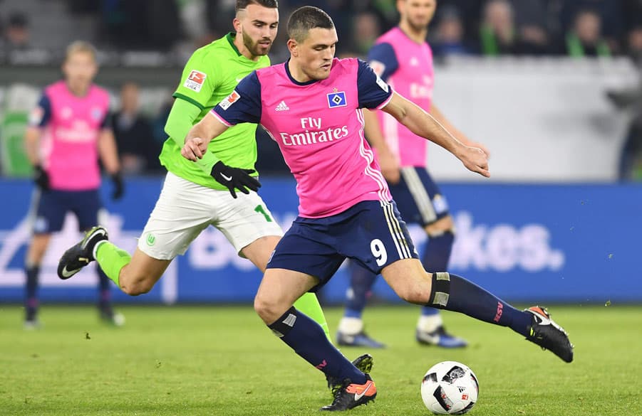 Kyriakos Papdopoulos im Hinspiel gegen Wolfsburg.