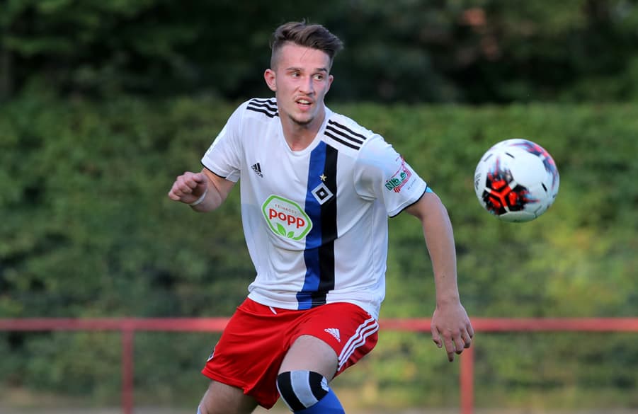 Valentin Zalli Ball Fokus