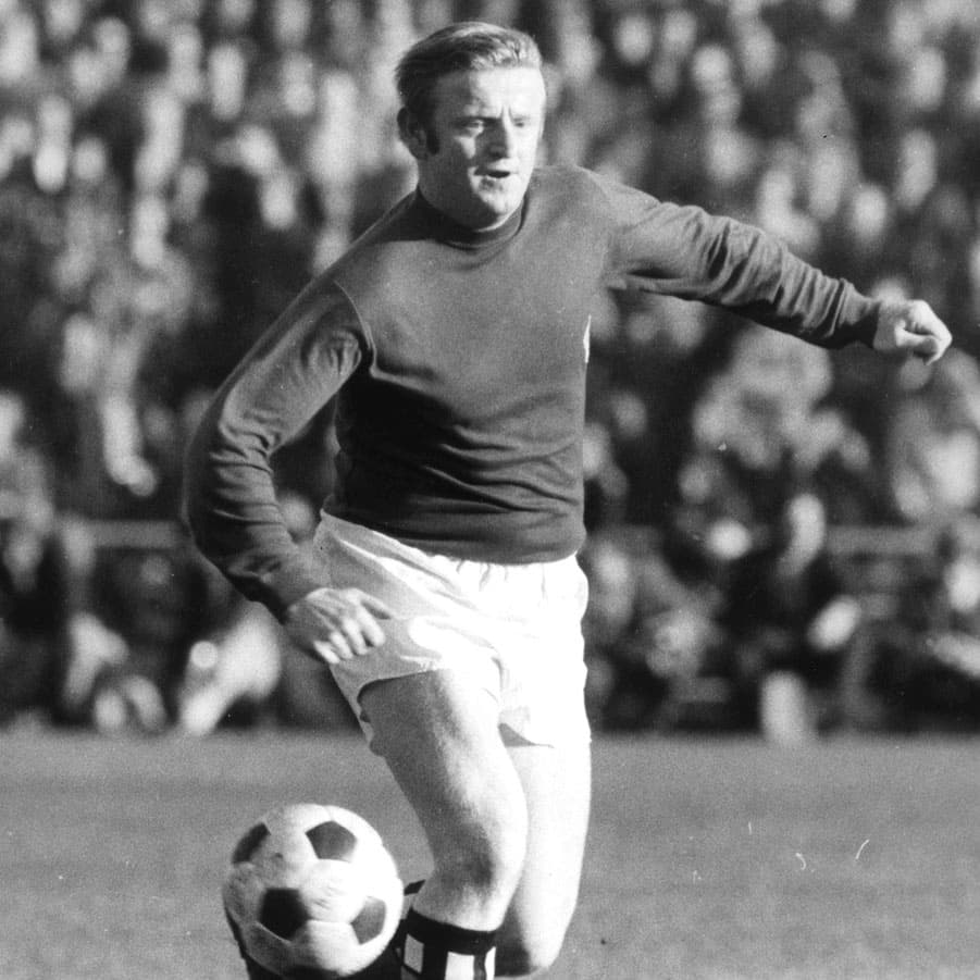 Erwin Piechowiak am Ball.