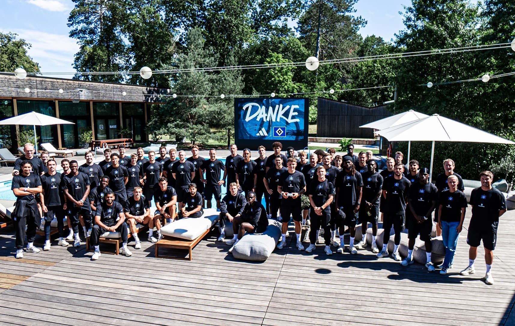 Abschiedsfoto adidas Home Ground 2026