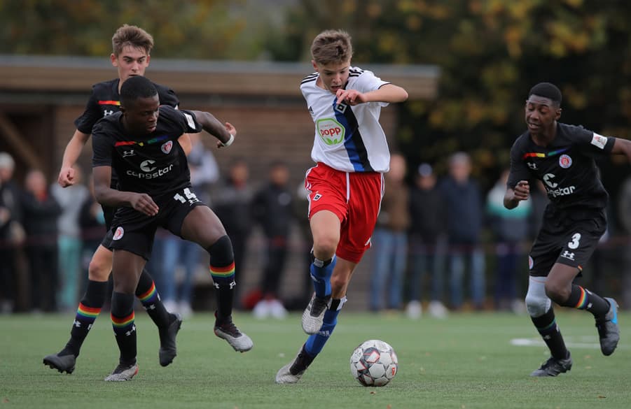 Nicht zu stoppen: Die U15 überzeugte im Derby gegen St. Pauli.