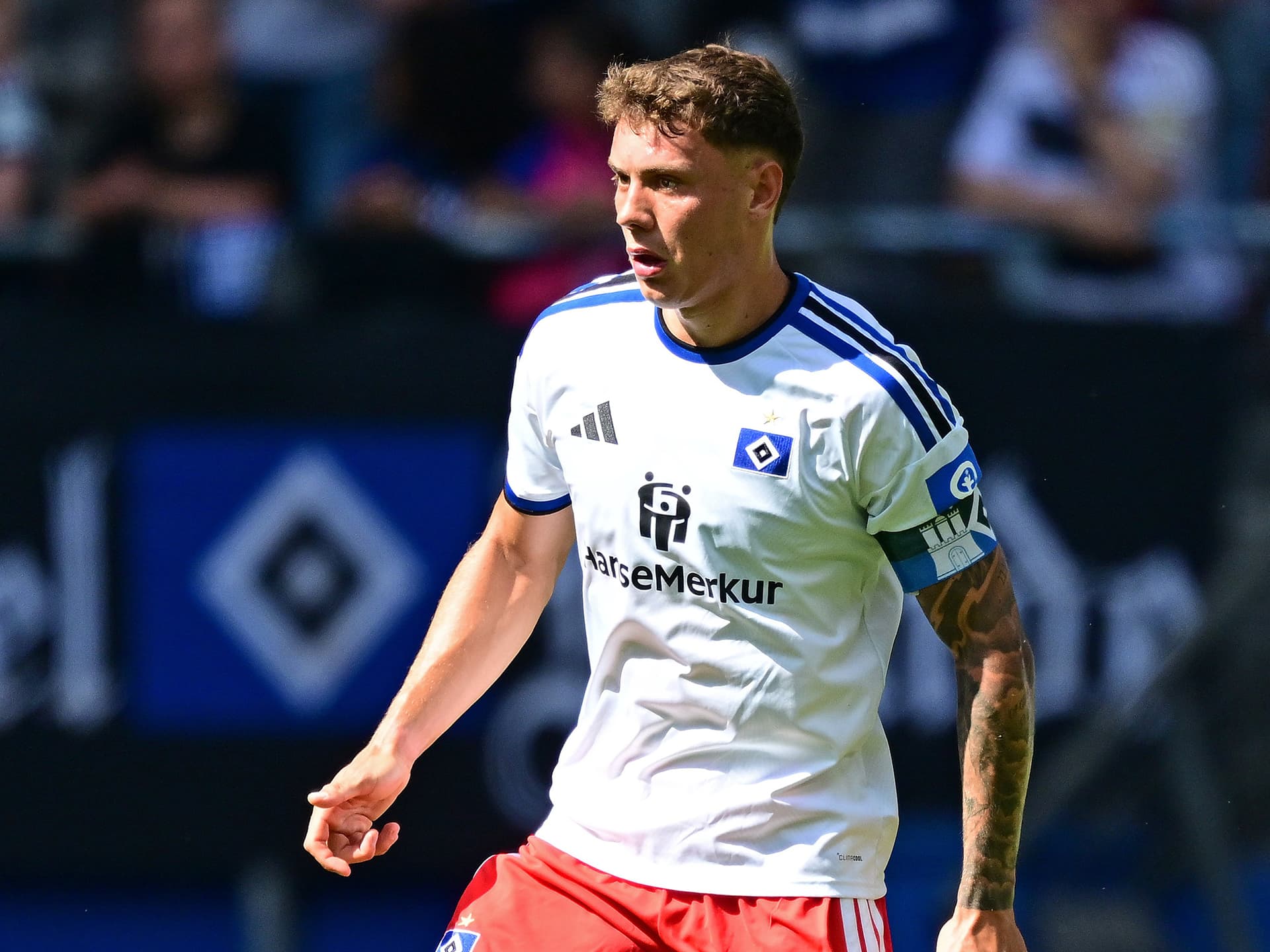 Nicolai Remberg trägt die Kapitänsbinde.