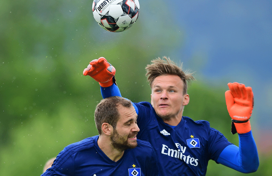 Both Pierre-Michel Lasogga and Tom Mickel are available for tomorrow’s game, with Mickel expected to start.