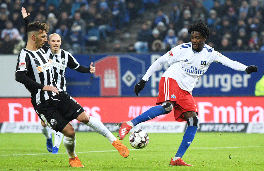 Gideon Jung war in nahezu allen Aktionen eher am Ball als seine Gegenspieler - ein starkes Comeback!