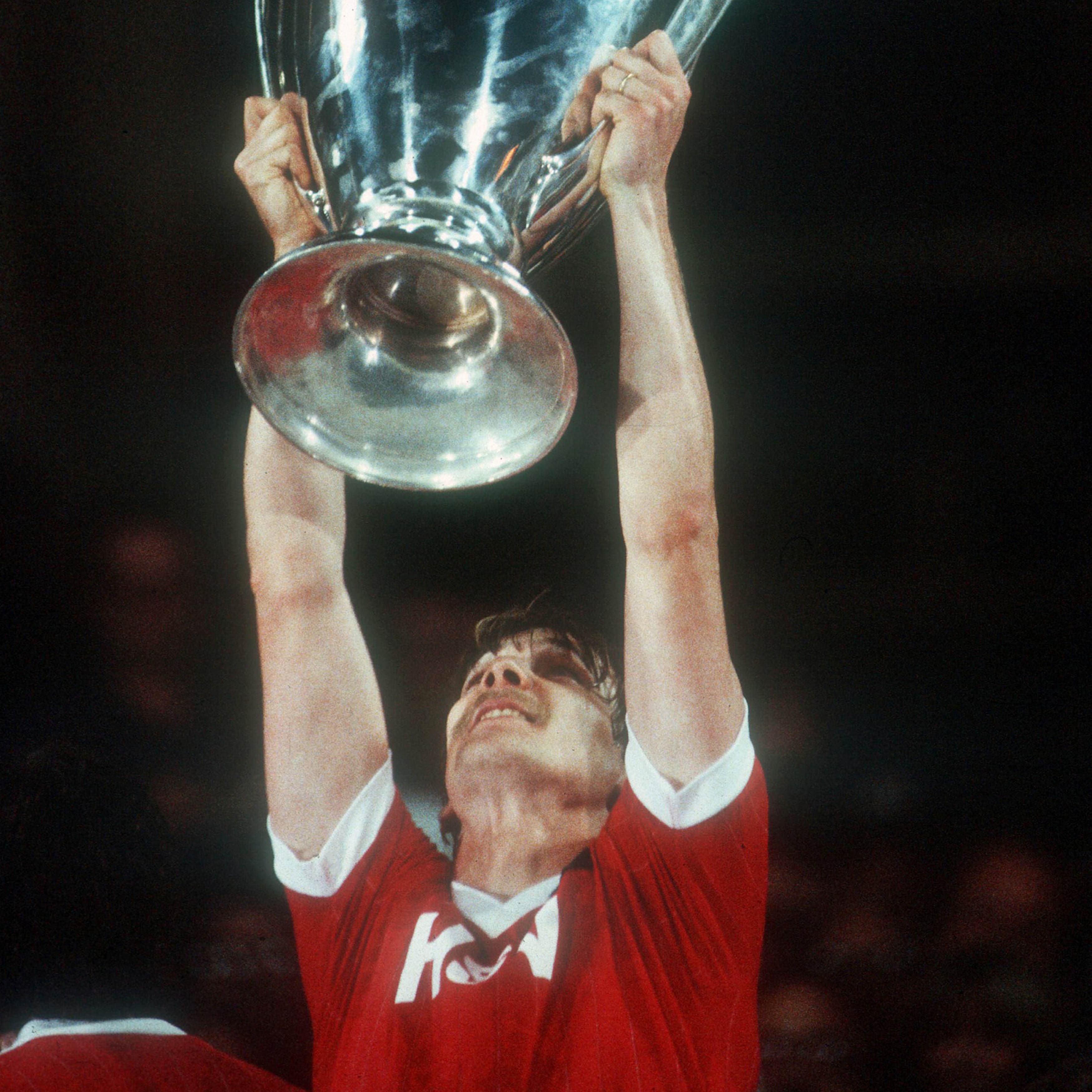 Holger Hieronymus mit dem Europapokal