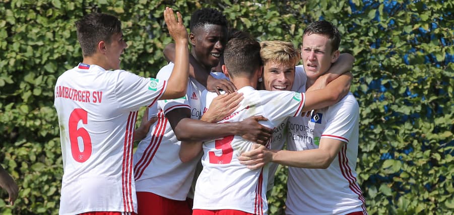 So wie hier will U19-Trainer Daniel Petrowsky seine Jungs auch am Samstag jubeln sehen.