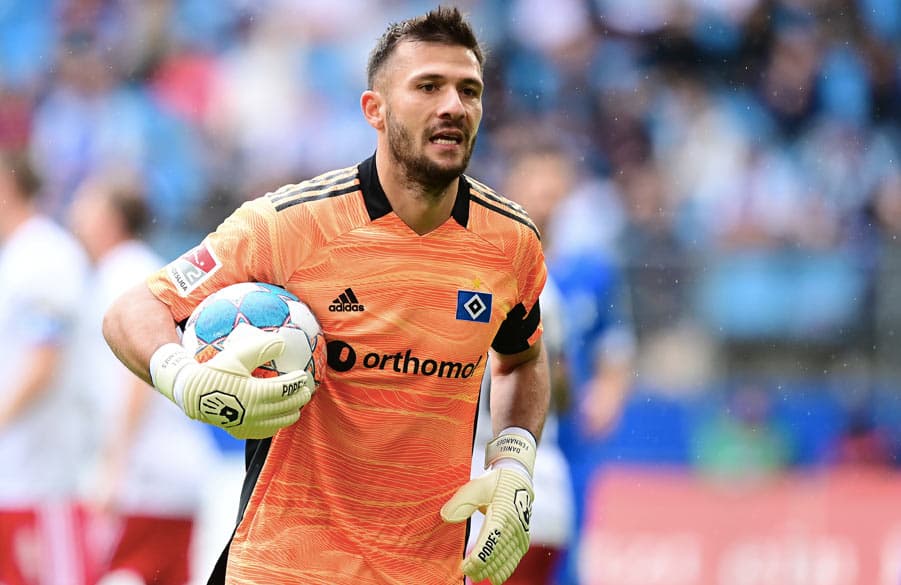 Daniel Heuer Fernandes präsentierte sich als sicherer Rückhalt und hielt in den Schlussminuten den einen Punkt fest.