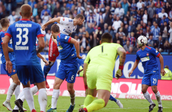 Mit seinem Hattrick der Held des Tages: Angreifer Pierre-Michel Lasogga.