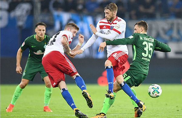 Hitzige Zweikämpfe: Aaron Hunt erwartet ein packendes Nordderby gegen seinen Ex-Club.