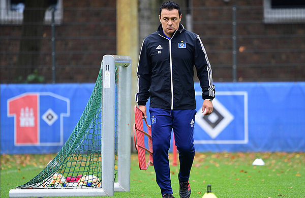 Der ehemalige HSV-Mittelfeldmann Rodolfo Cardoso ist als Individualtrainer für die U21 im Einsatz.