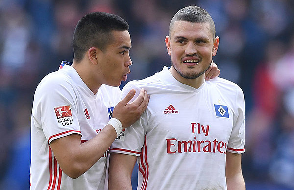 Der gegen Bremen verletzte Bobby Wood soll im Laufe der Woche ins Mannschaftstraining zurückkehren. Kyriakos Papadopoulos verstärkt das Team nach abgesessener Gelbsperre ebenfalls wieder. Der gegen Bremen verletzte Bobby Wood kehrt im Laufe der Woche ins Mannschaftstraining zurück. Kyriakos Papadopoulos verstärkt das Team ebenfalls wieder.