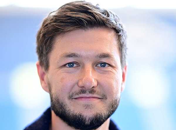 Cornelius Göbel, Direktor Fan, Kultur und Identität beim HSV freut sich über den Zuspruch der Fans und blickt schon jetzt voller Vorfreude auf die neue Saison. Cornelius Göbel, Direktor Fan, Kultur und Identität beim HSV freut sich über den Zuspruch der Fans und blickt schon jetzt voller Vorfreude auf die neue Saison.