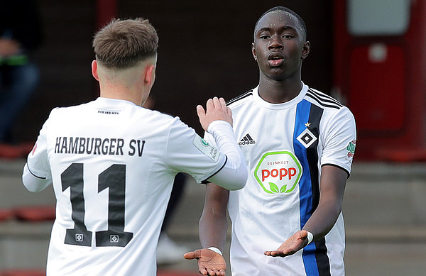 Die U17-Junioren möchten sich mit einem Sieg in den Weihnachtsurlaub verabschieden.