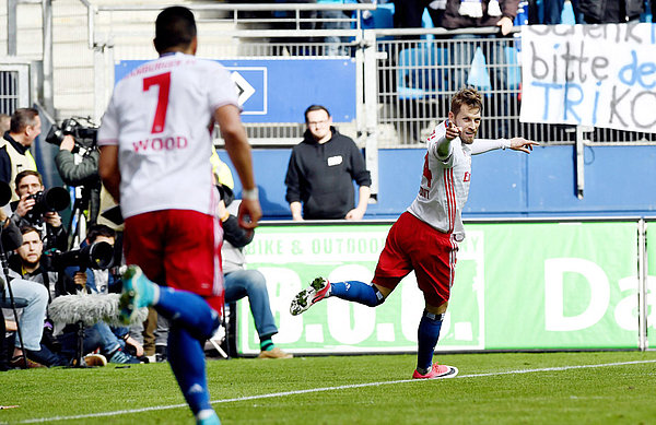 Aaron Hunt avancierte zuletzt gegen Hoffenheim zum Matchwinner und kehrt nun erstmals zurück an seine alte Wirkungsstätte. Aaron Hunt jubelt mit Bobby Wood.