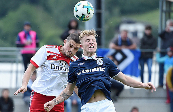 Vice-captain van Drongelen knows about derbies from his time at Sparta Rotterdam, during which he played a friendly against his future teammate Kyriakos Papadopoulos.