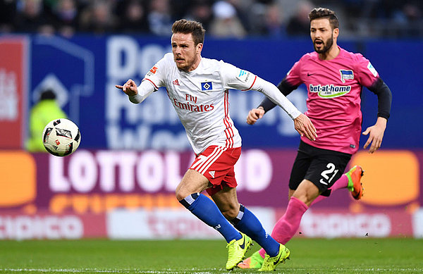 Nicolai Müller machte auf dem rechten Flügel ein starkes Spiel, hatte viele gute Offensivaktionen und besaß in der 19. Minute die große Chance zur frühen Hamburger Führung.