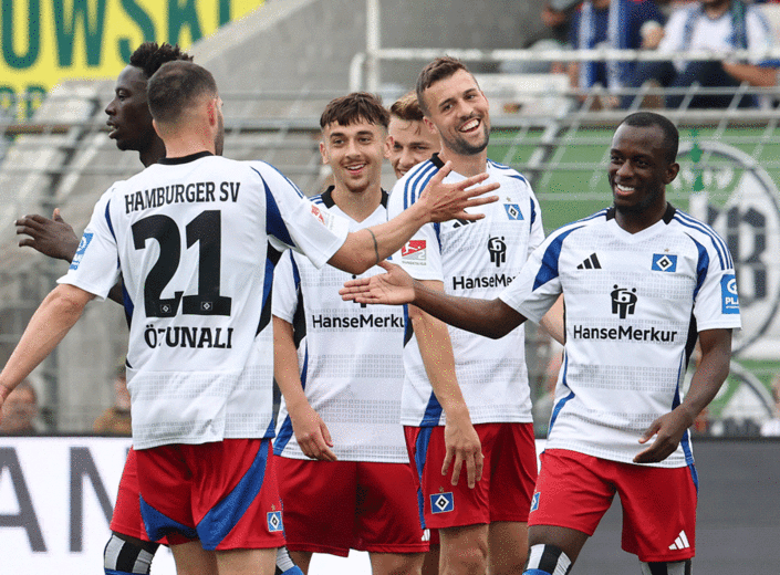 Dompe-Hattrick: HSV gewinnt Testspiel beim VfB Lübeck mit 5:2