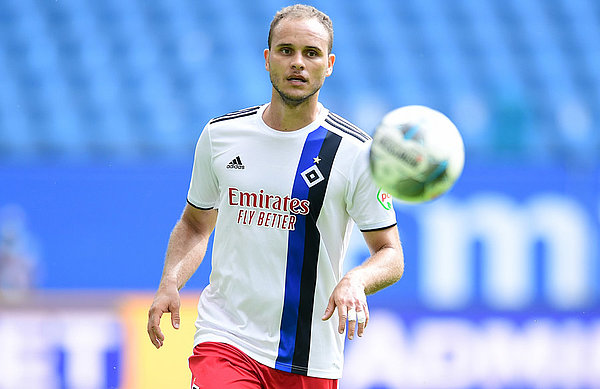 Brazilian centre-back Ewerton only managed five appearances for HSV in an injury-plagued season in Hamburg, before moving to Würzburg on transfer deadline day.