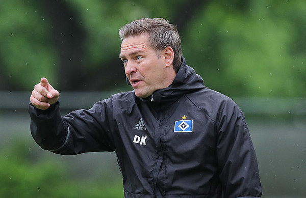 Dirk Kunert coachte die U21 des HSV gegen den VfB vorerst zum letzten Mal.