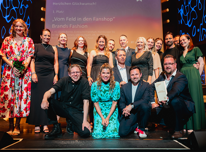 „Vom Feld in den Fanshop“ gewinnt Fairtrade Award 2026