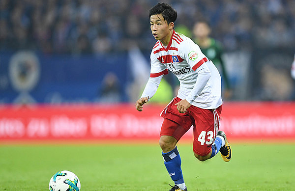A gifted dribbler, Ito has established himself in the HSV team this season...