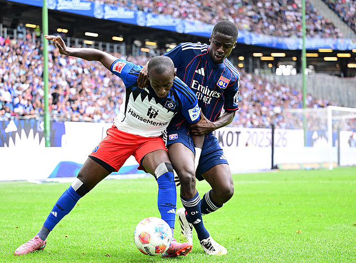 HSV beaten 4-0 by Olympique Lyon